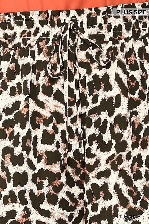 Plus - Size Leopard Printed Side Pocket Shorts With Waist Detail - Women's shorts - SmartBuyApparel
